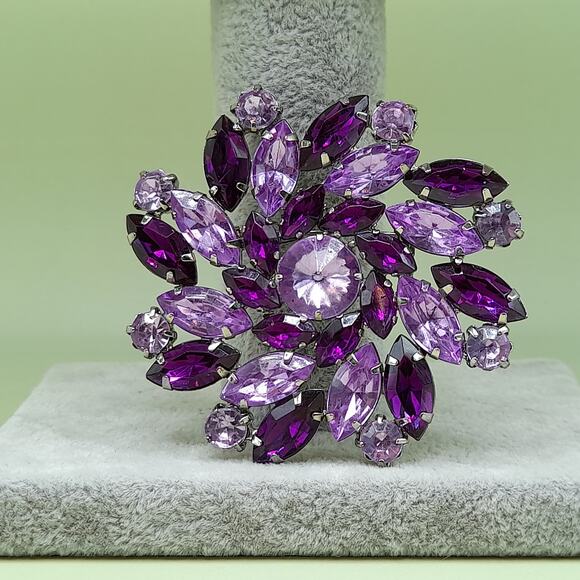 Vintage Purple Lavender Acrylic Rhinestone Brooch, 1990s, 2 1/4 Inches - Picture 5 of 10